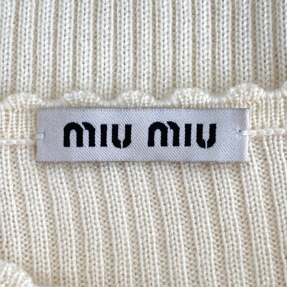 Miu Miu Womens Virgin Wool Knit Cardigan Sweater With Floral Lace Detail Button - Picture 7 of 7